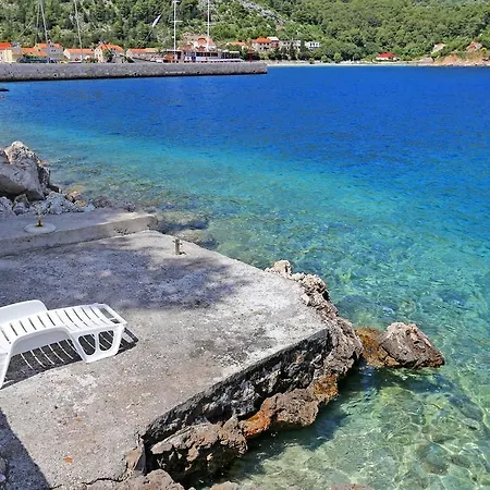 Studio Trstenik 4567b *
